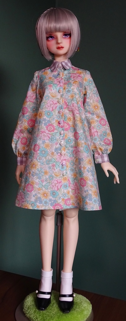 シャツワンピース01(耳飾り付)