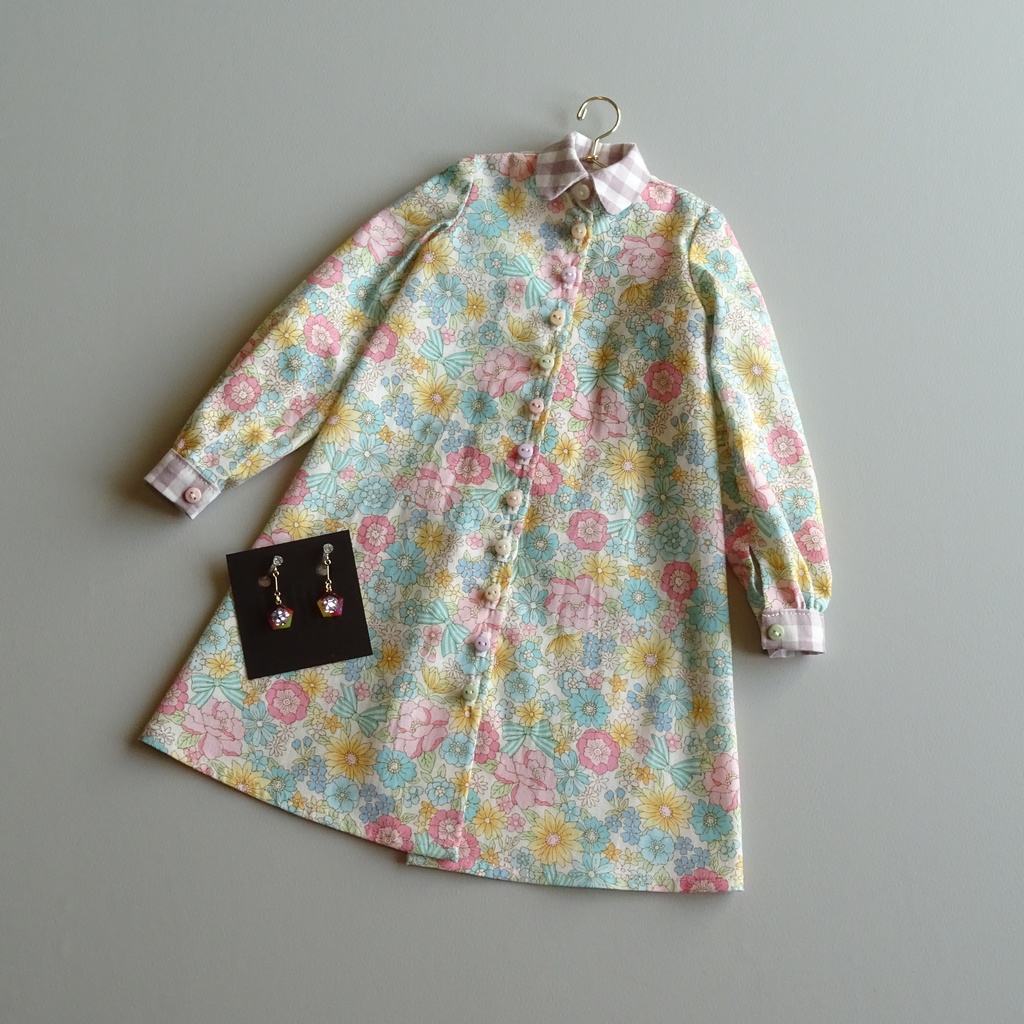 シャツワンピース01（耳飾り付）