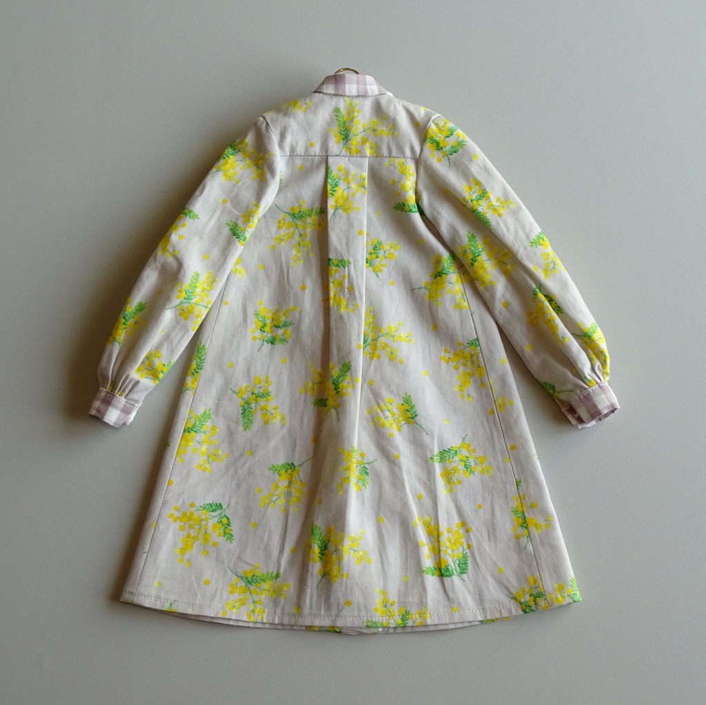 シャツワンピース02(耳飾り付)