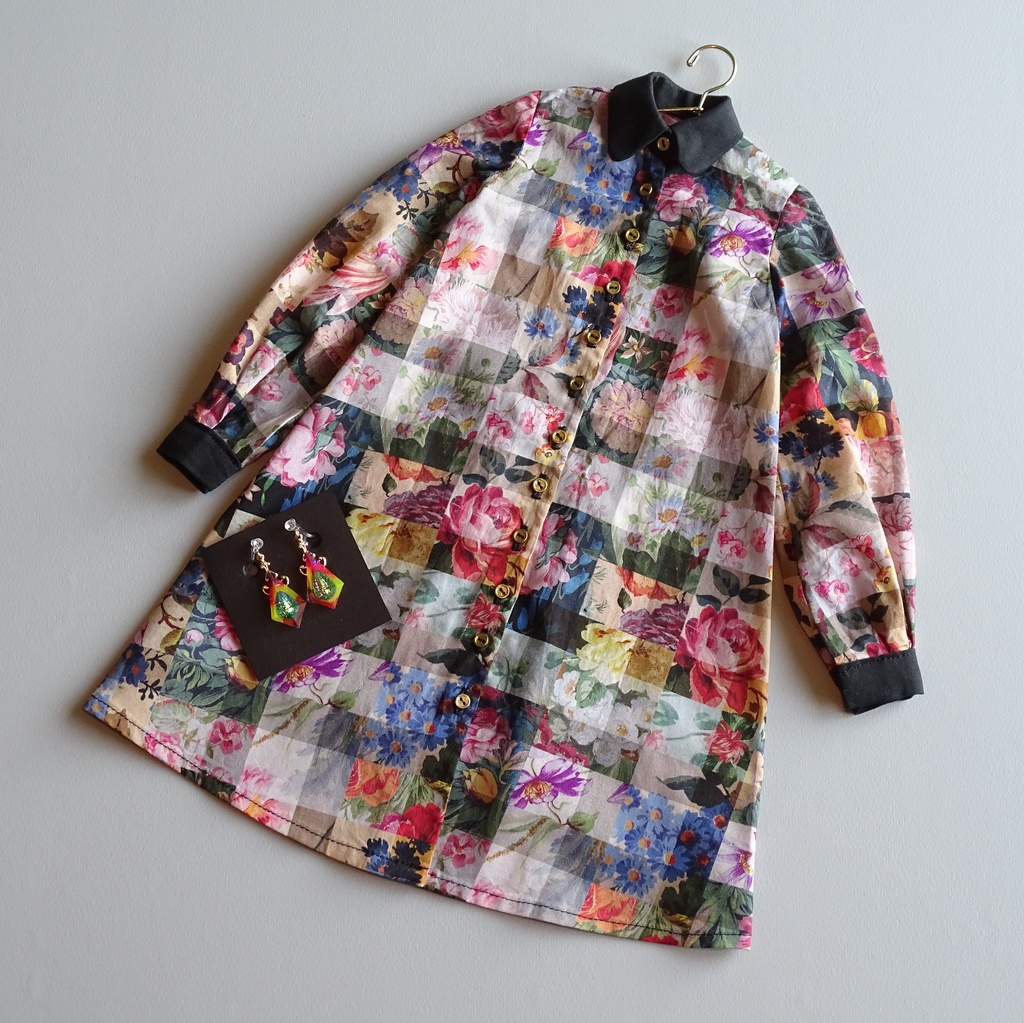 シャツワンピース03（耳飾り付）