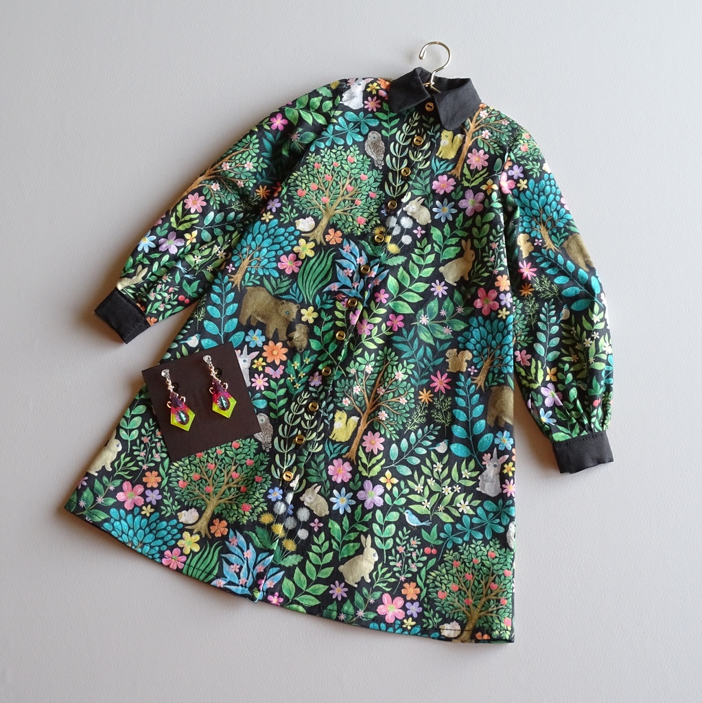 シャツワンピース04（耳飾り付）