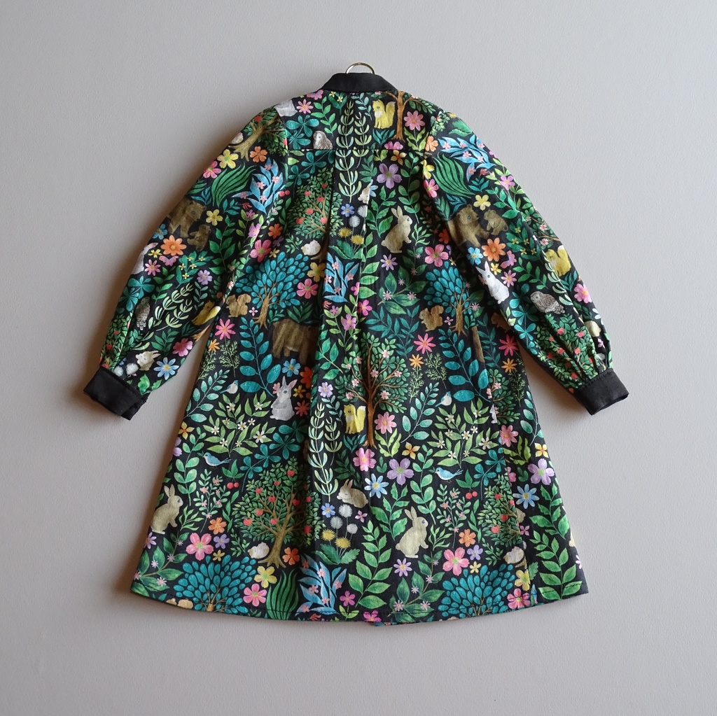 シャツワンピース04(耳飾り付)