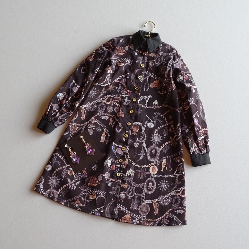 シャツワンピース05（耳飾り付）