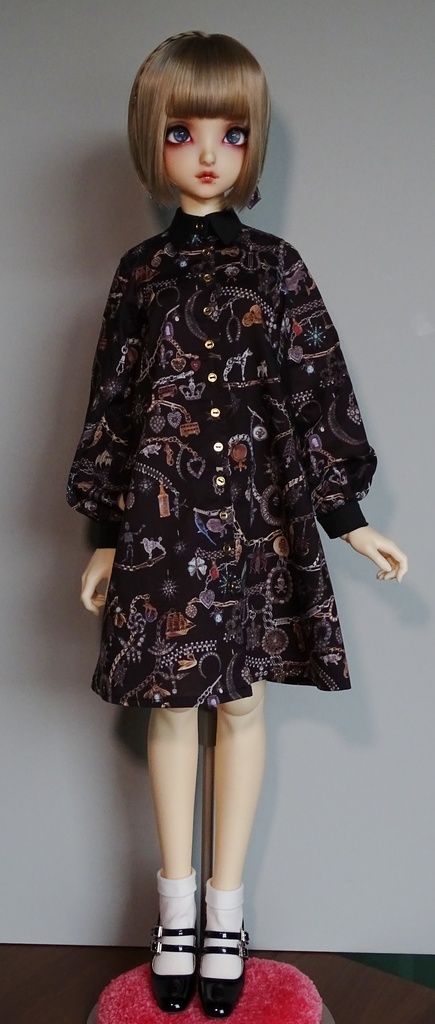 シャツワンピース05(耳飾り付)