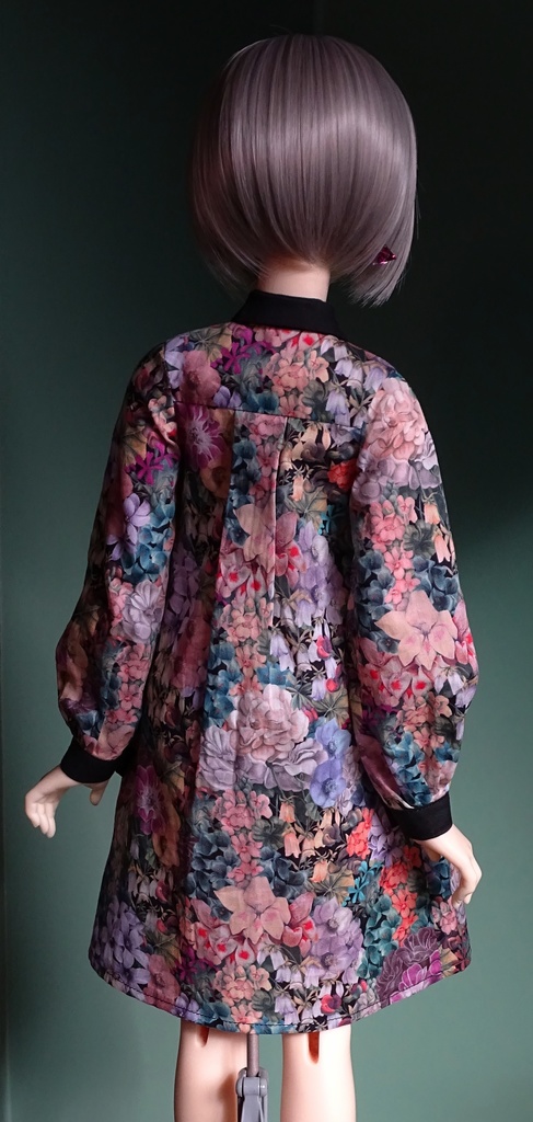 シャツワンピース06(耳飾り付)