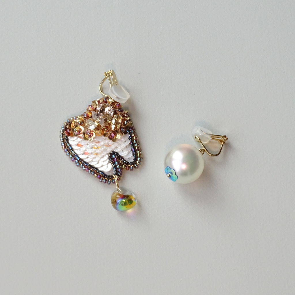 虫歯ビーズ刺繍耳飾り01