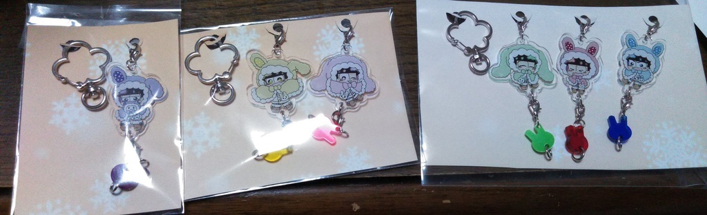 〖おそ松さん〗うさぎ松モコモコうさぎ連結アクリルキーホルダー