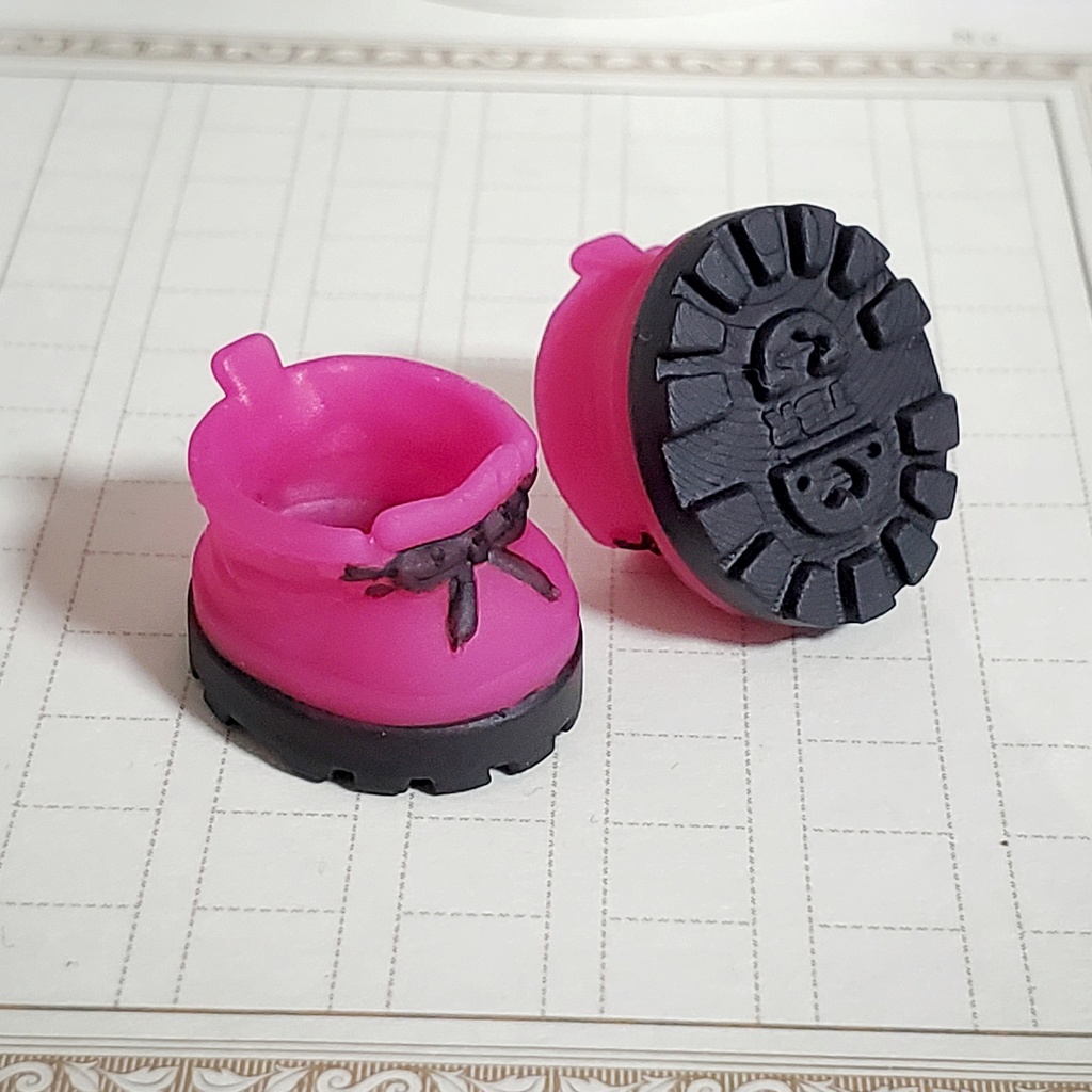 ぬいぐるみブーツ(10㎝サイズ向け)：マゼンタ×ブラック(残１足)