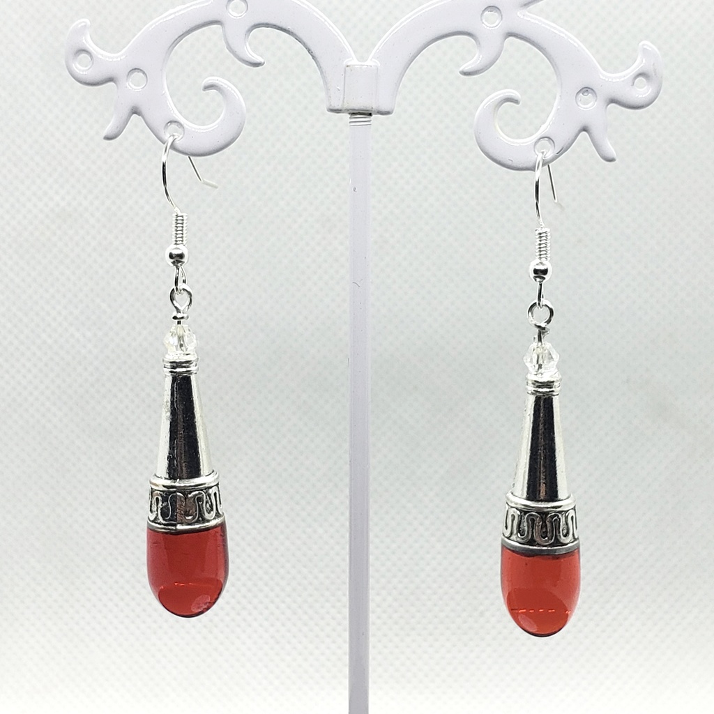 雫タイプ ピアス 【真紅】