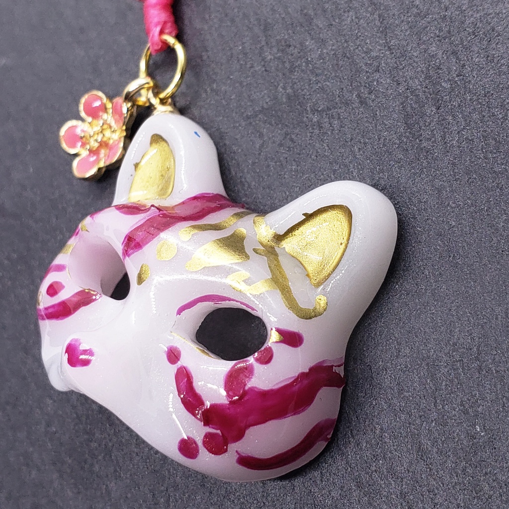 猫面 ストラップ 白赤紫