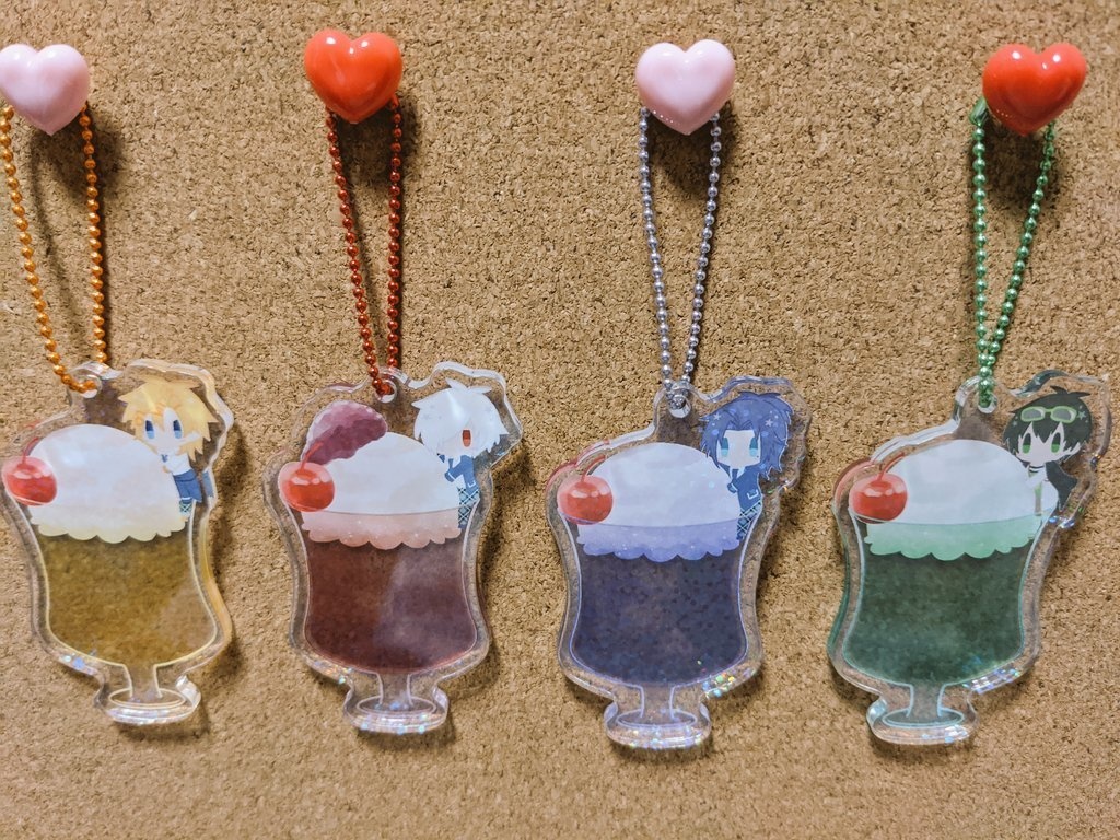 夏組クリームソーダアクキー