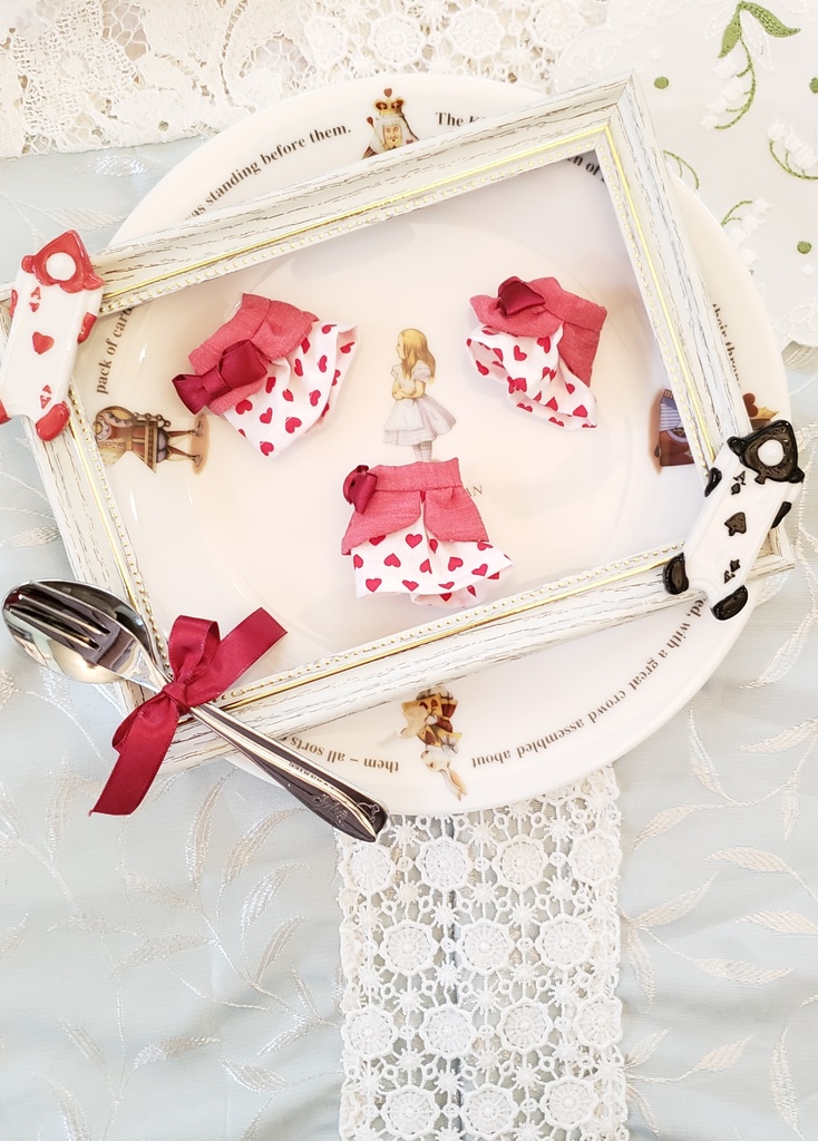 ♥️♦️女王スカート♠️♣️