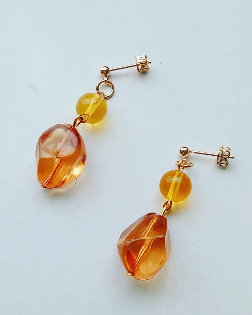 ハンドメイドアクセサリー カラフルアクリルアクセサリー