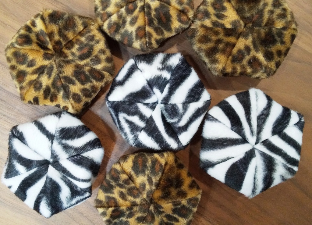 10cm/12cm ぬい用 ボア生地 ベレー帽