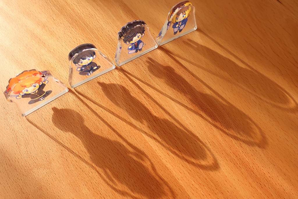 アクリルスタンド「mogmog」