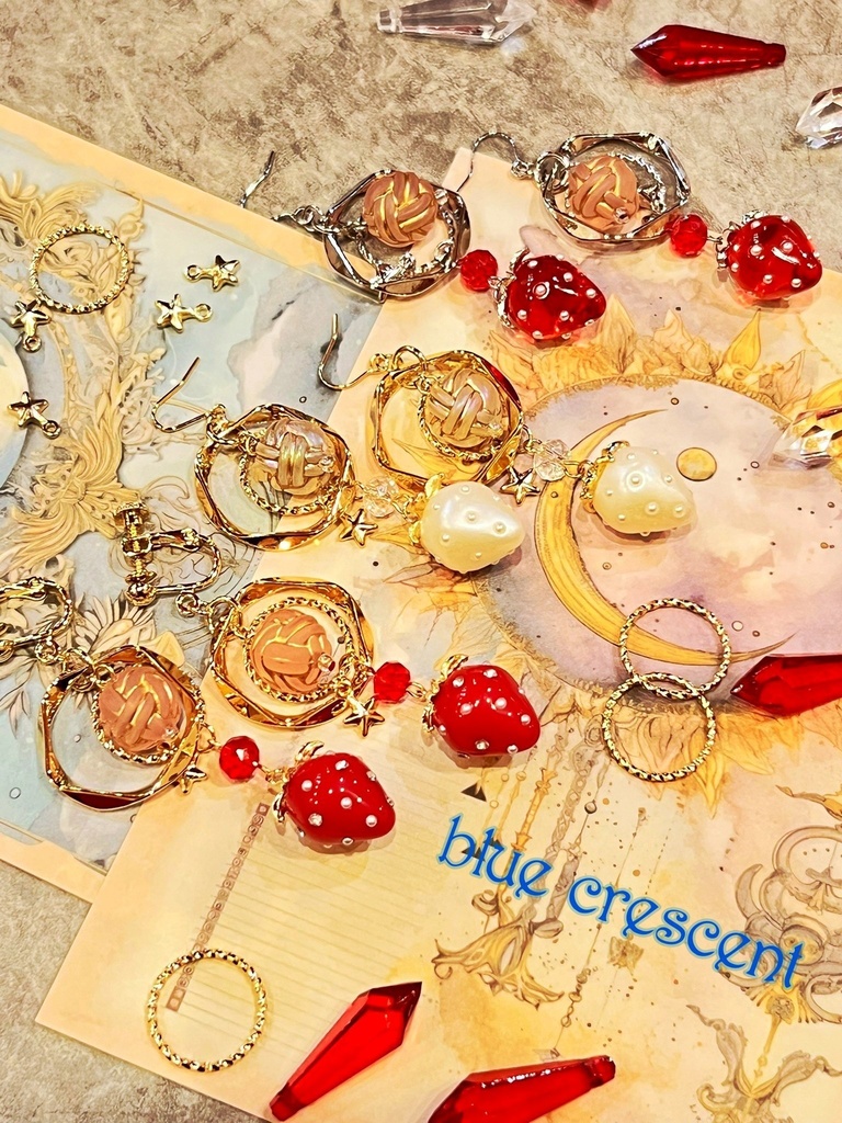 苺の円環の耳飾り