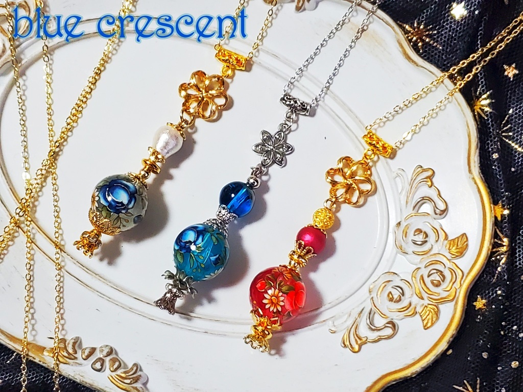 花魔法の薬瓶ネックレス