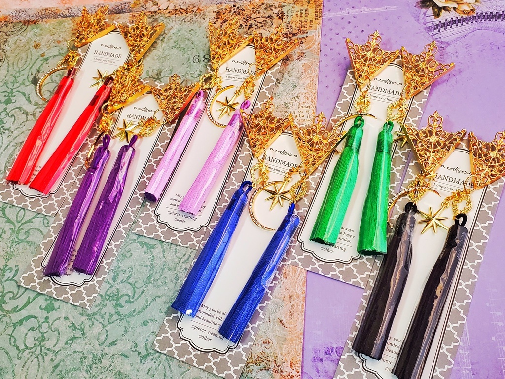 魔法学校夜間部の入学証の襟留め