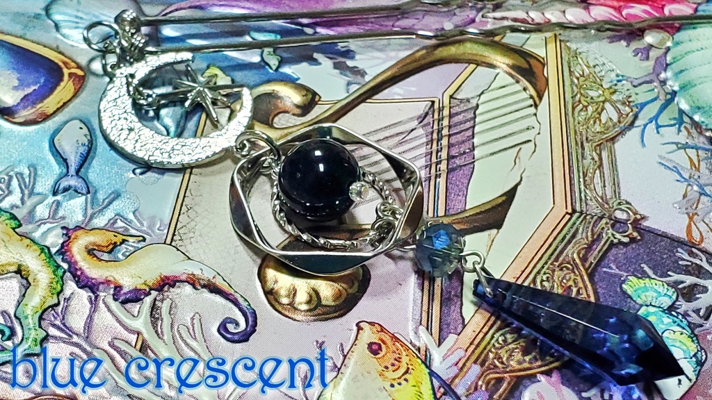 ブルーサンドストーンの円環のかんざし