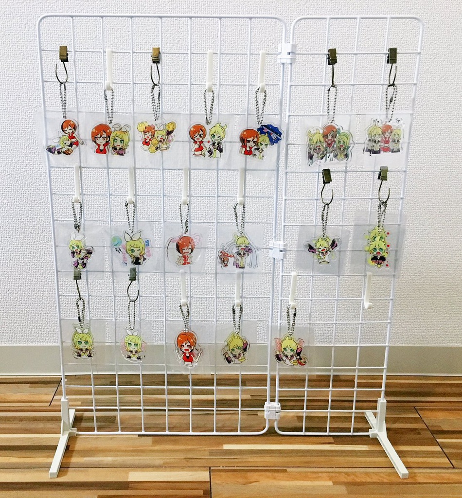 鏡音MEIKO アクキー/ソロの絵柄