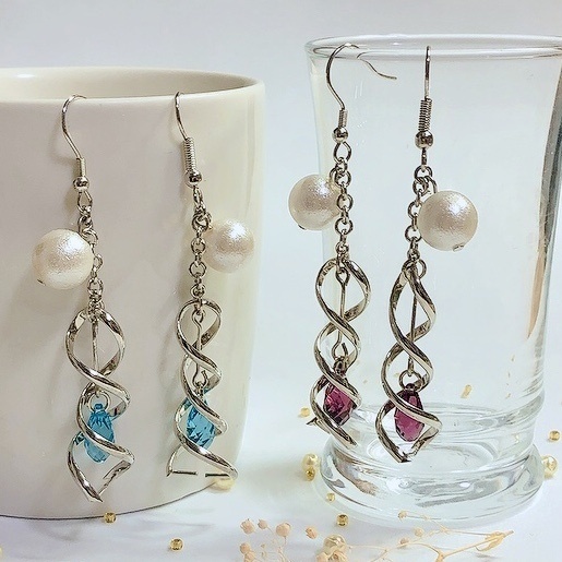 螺旋　ピアス/イヤリング
