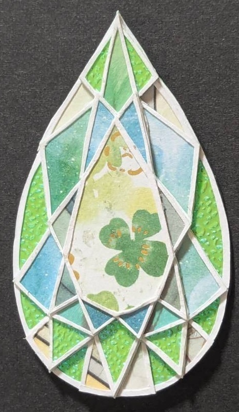 Paper Jewelry -pear shape-(Green Clover)