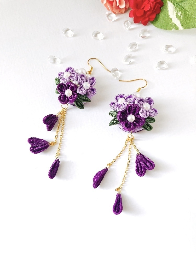 紫陽花のつまみ細工ピアス　ピアス　イヤリング　紫陽花　つまみ　あじさい　紫