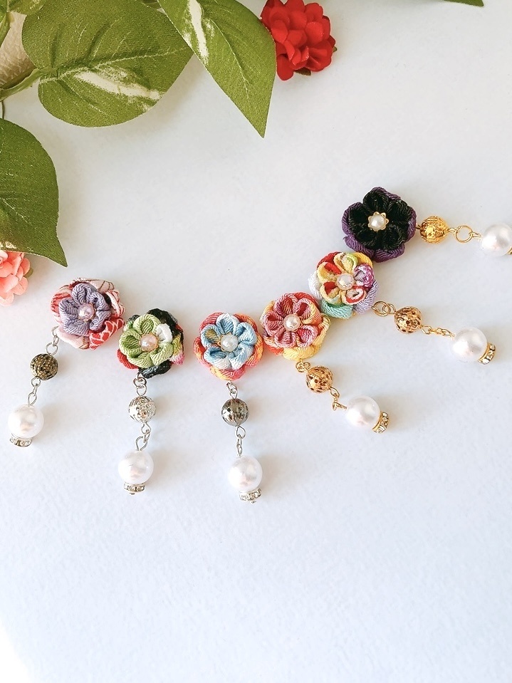 上品なダブルつまみ細工ピアス 6色 ピアス イヤリング イヤリング無料 つまみ細工 シンプル 和 和装 浴衣 着物 ビーズ