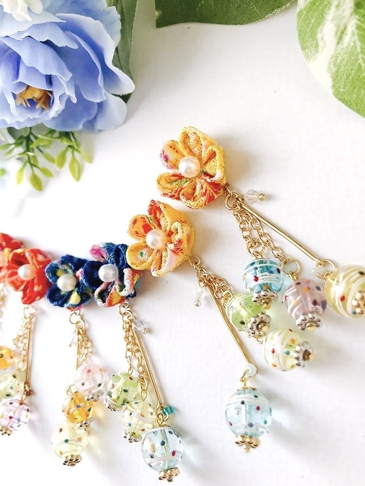 カラフル水風船×つまみ細工のピアス イヤリング無料 つまみ細工 ピアス イヤリング 和 水風船 夏 祭り 和装