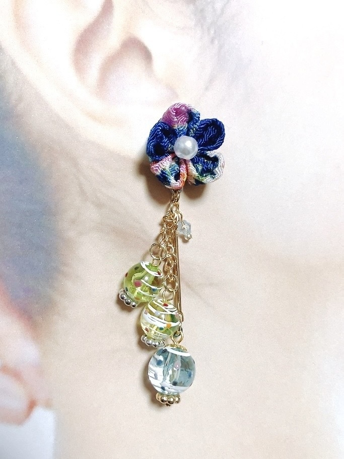 カラフル水風船×つまみ細工のピアス イヤリング無料 つまみ細工 ピアス イヤリング 和 水風船 夏 祭り 和装