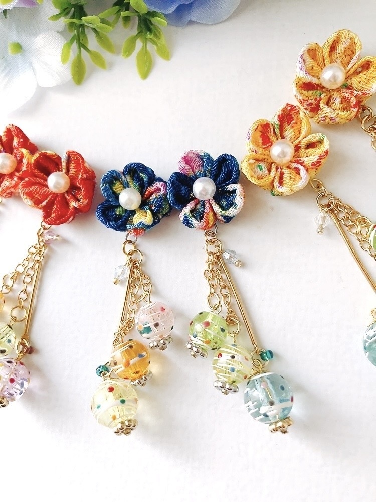 カラフル水風船×つまみ細工のピアス イヤリング無料 つまみ細工 ピアス イヤリング 和 水風船 夏 祭り 和装