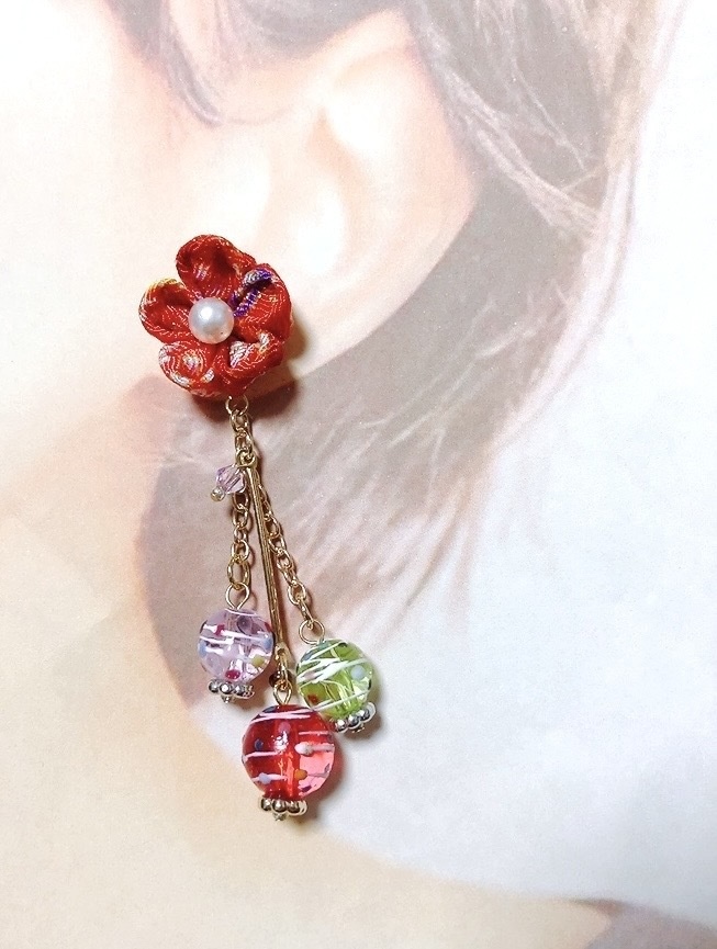 カラフル水風船×つまみ細工のピアス イヤリング無料 つまみ細工 ピアス イヤリング 和 水風船 夏 祭り 和装
