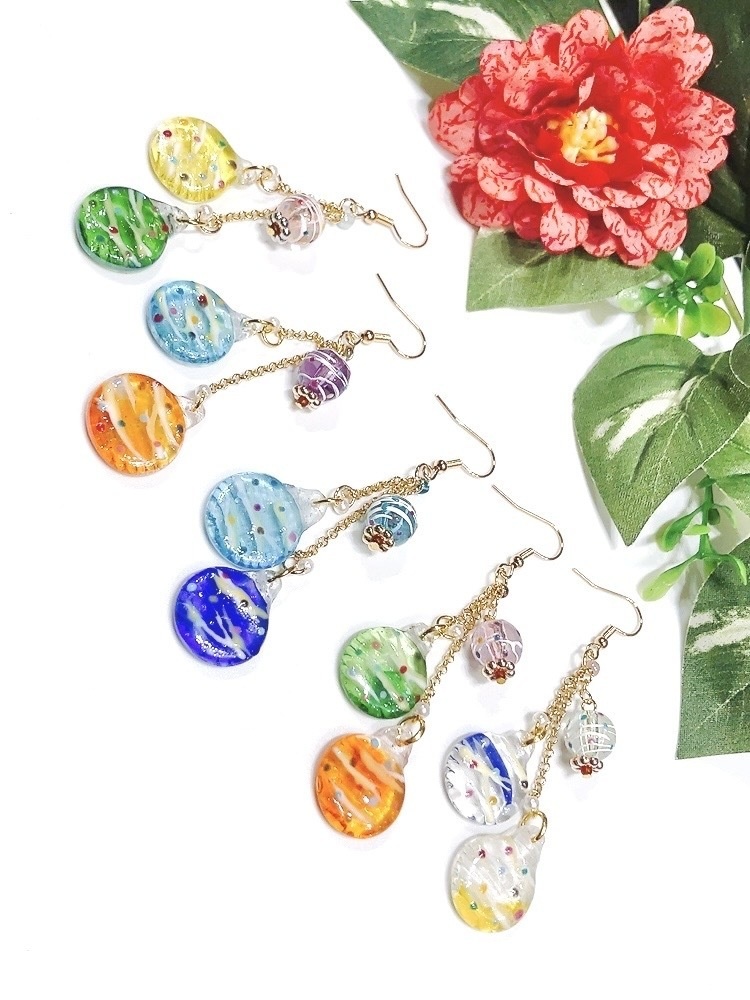 おはじき水風船ピアス クリア ピアス イヤリング イヤリング無料 プレゼント 夏 ヨーヨー レジン 水風船 グリーン おはじき カラフル 金属アレルギー対応 イヤリング