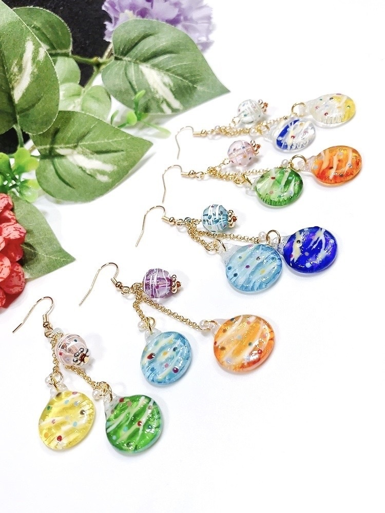 おはじき水風船ピアス クリア ピアス イヤリング イヤリング無料 プレゼント 夏 ヨーヨー レジン 水風船 グリーン おはじき カラフル 金属アレルギー対応 イヤリング