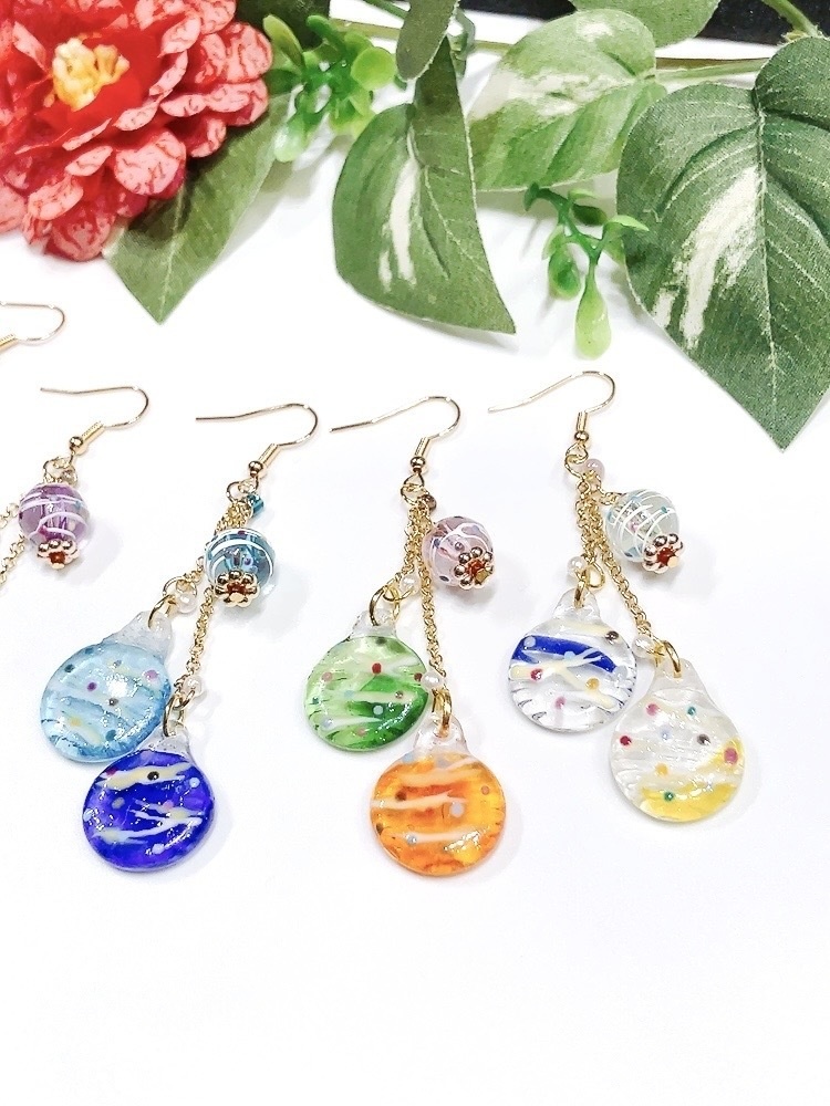 おはじき水風船ピアス クリア ピアス イヤリング イヤリング無料 プレゼント 夏 ヨーヨー レジン 水風船 グリーン おはじき カラフル 金属アレルギー対応 イヤリング