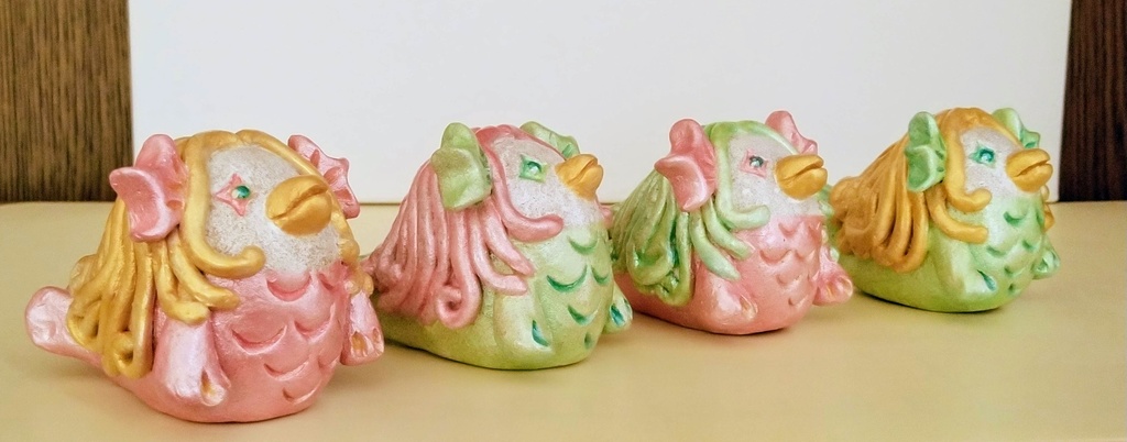 アマビヱ陶器人形(ピンク(髪ゴールド)