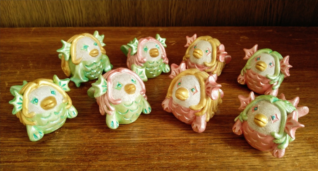 アマビエ陶器人形(グリーン(髪ゴールド)