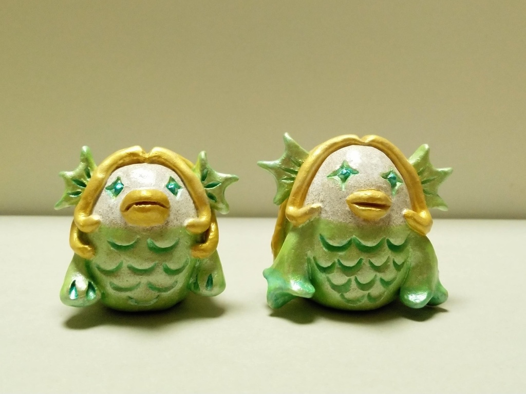 アマビエ陶器人形(グリーン(髪ゴールド)
