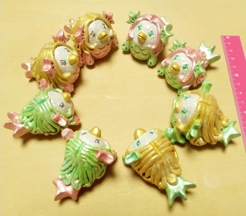 アマビエ陶器人形(グリーン(髪ピンク)