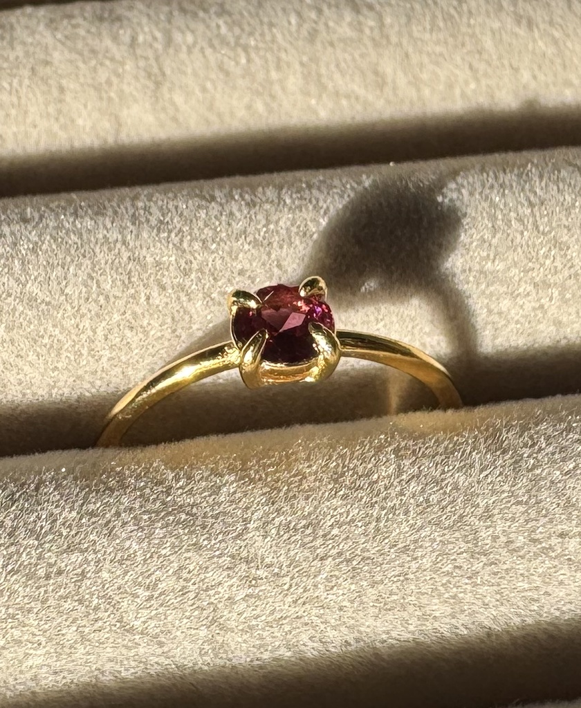 R05　天然石リング(ロードライトガーネット)