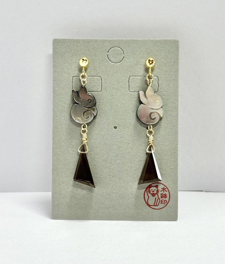 創作84 ウサギの誘い(いざない)