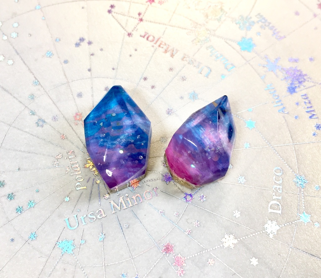 星の夕暮れの鉱石ピアスorイヤリング