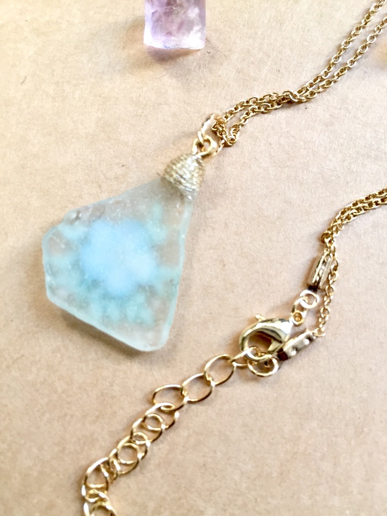 ネモフィラのシーグラスペンダント