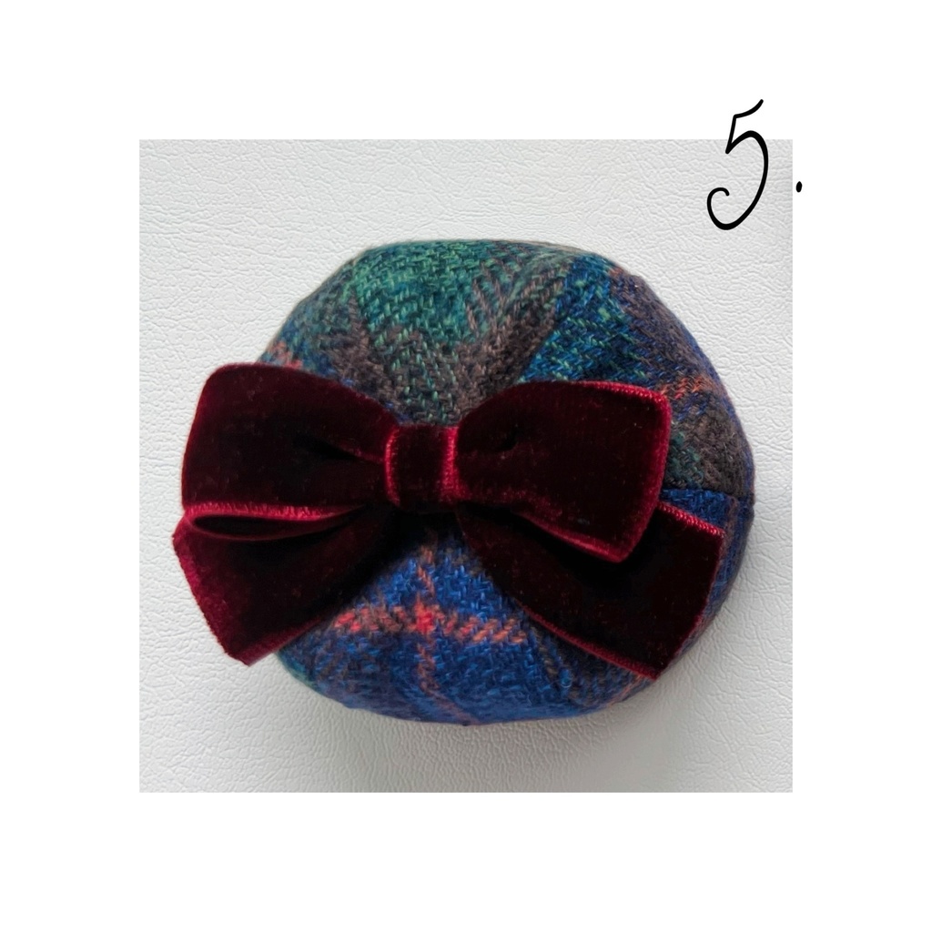 ๐๐ถ๐ป๐ ๐ฎ๐ป๐ฑ ๐ฟ๐ผ๐๐ป๐ฑ ๐ฏ๐ฒ๐ฟ๐ฒ๐.