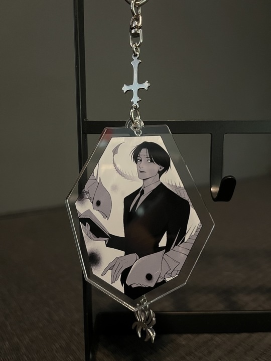クロロ アクリルキーホルダー / Chrollo Acrylic Keychain
