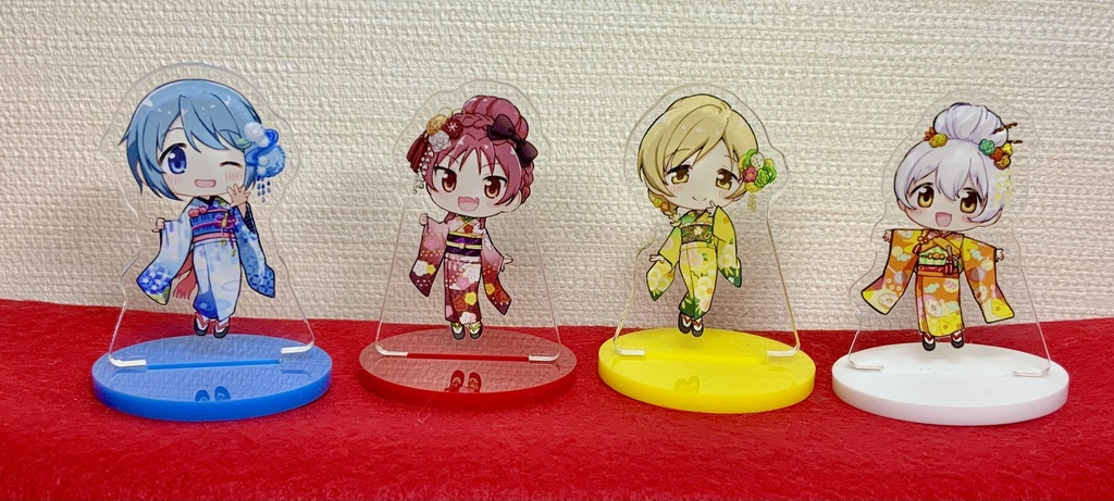 晴れ着魔法少女のミニアクリルスタンド
