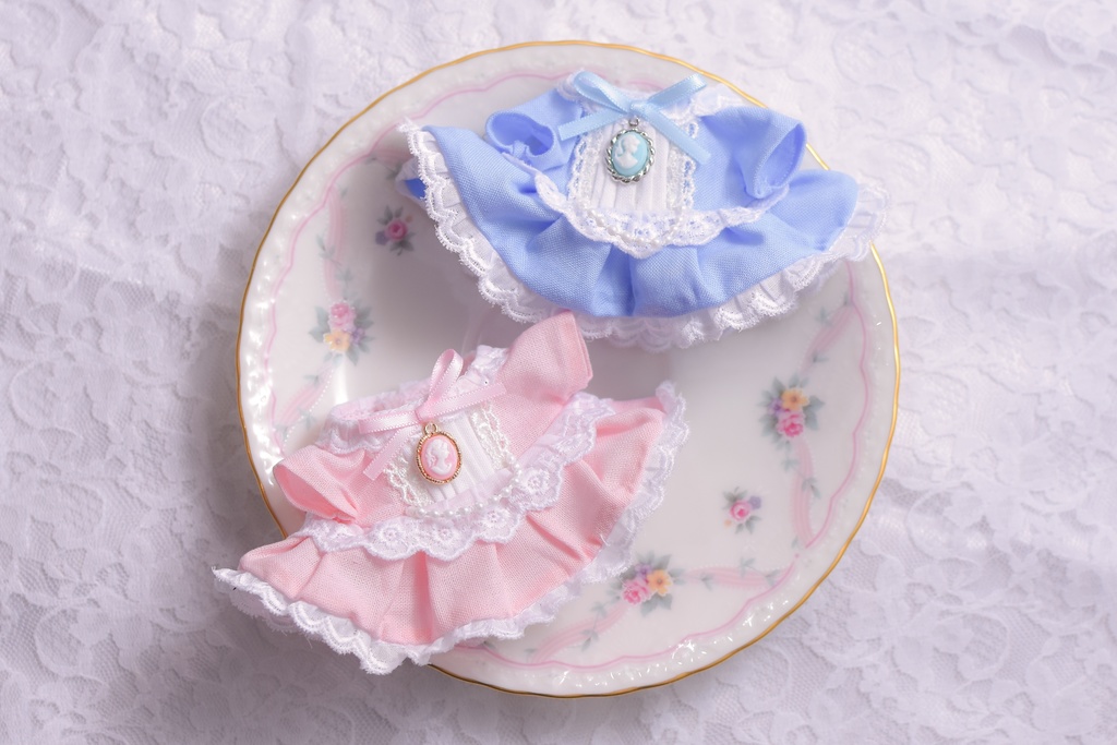 pocket collection cameo