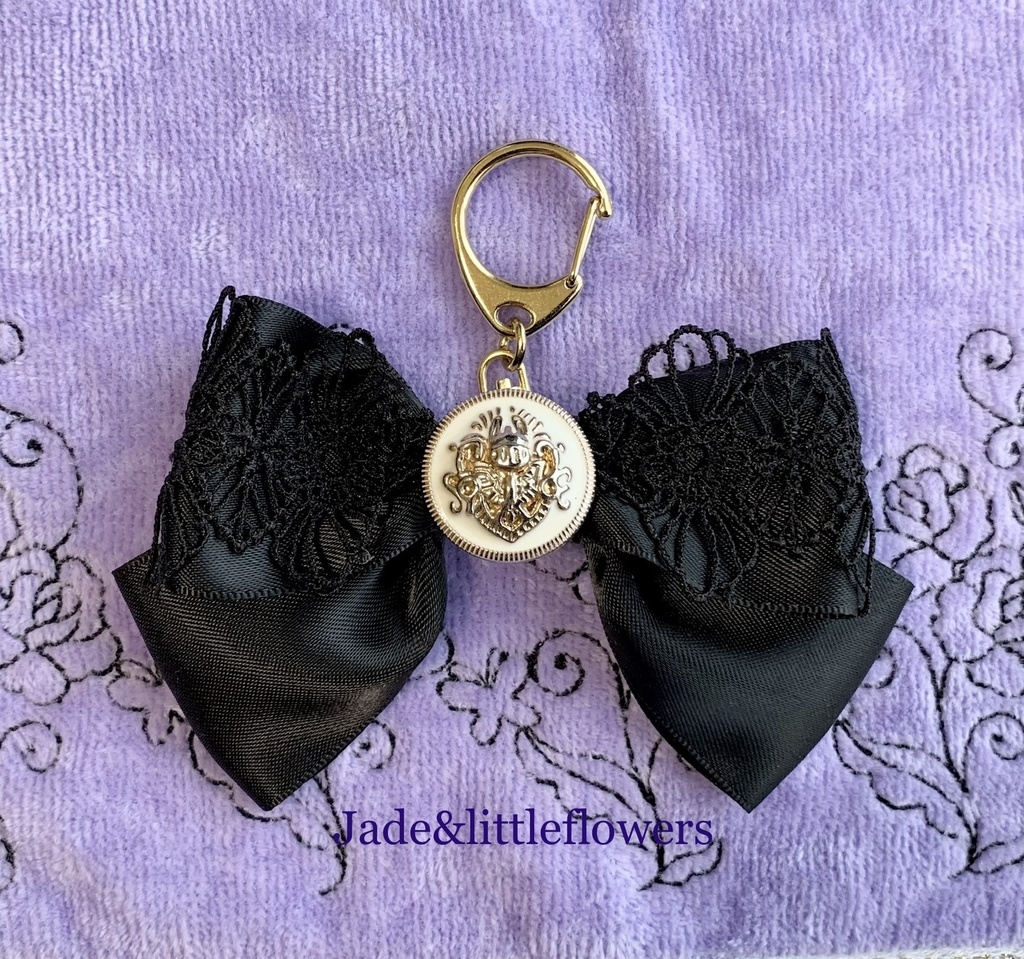 お嬢様 ”Miss…“ リボン キーホルダー