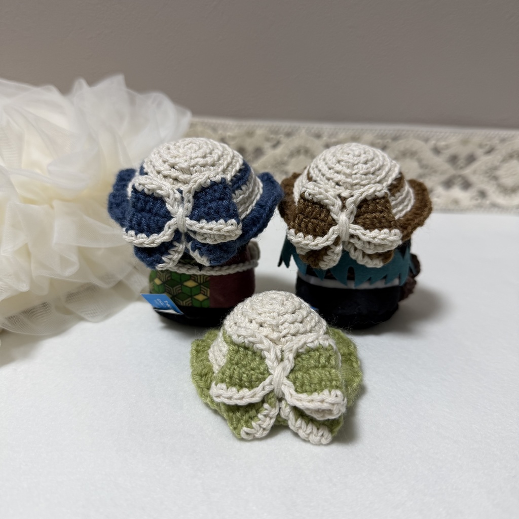 リボン付きひらひらハット