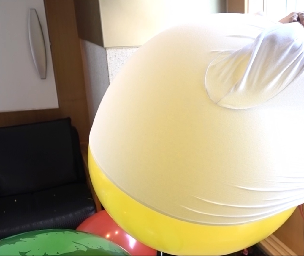 『剥き出さない風船衣服内圧迫破裂(計16シーン)43分02秒』